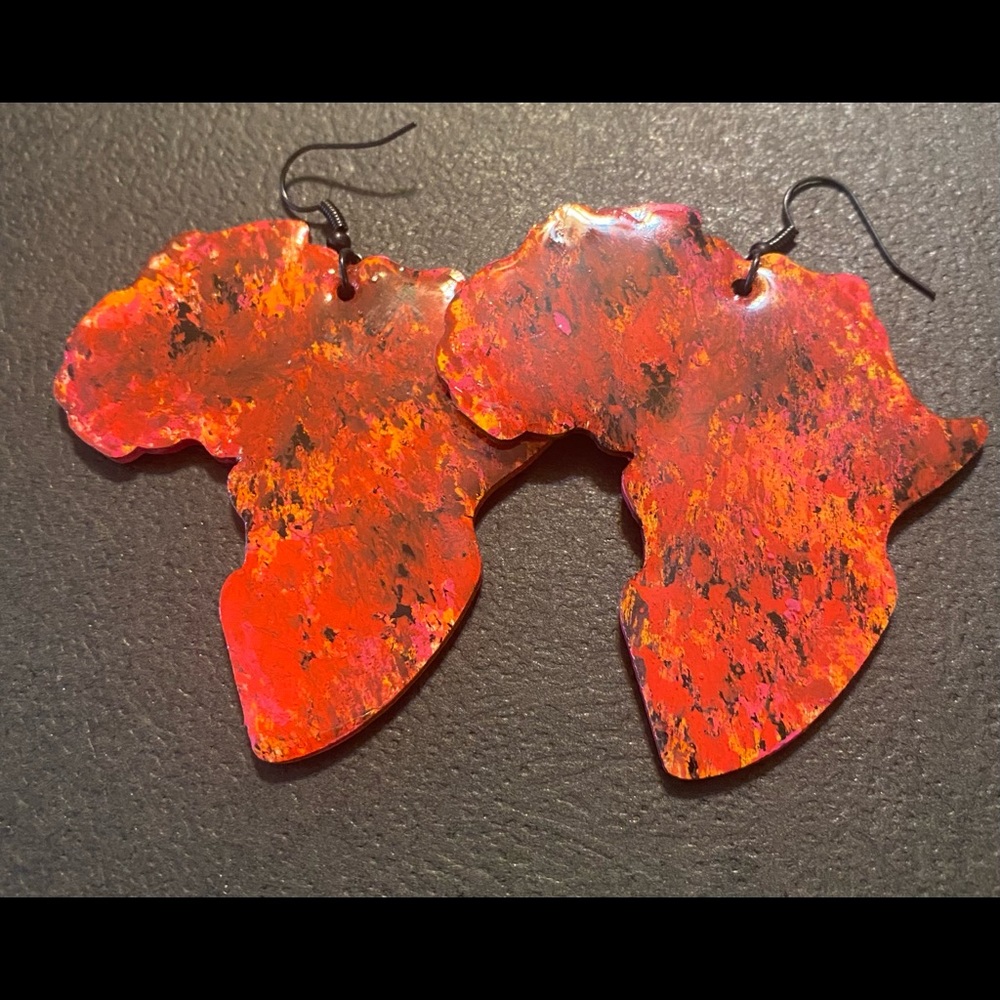 Dangle Earrings. Shaped in the continent of Africa.